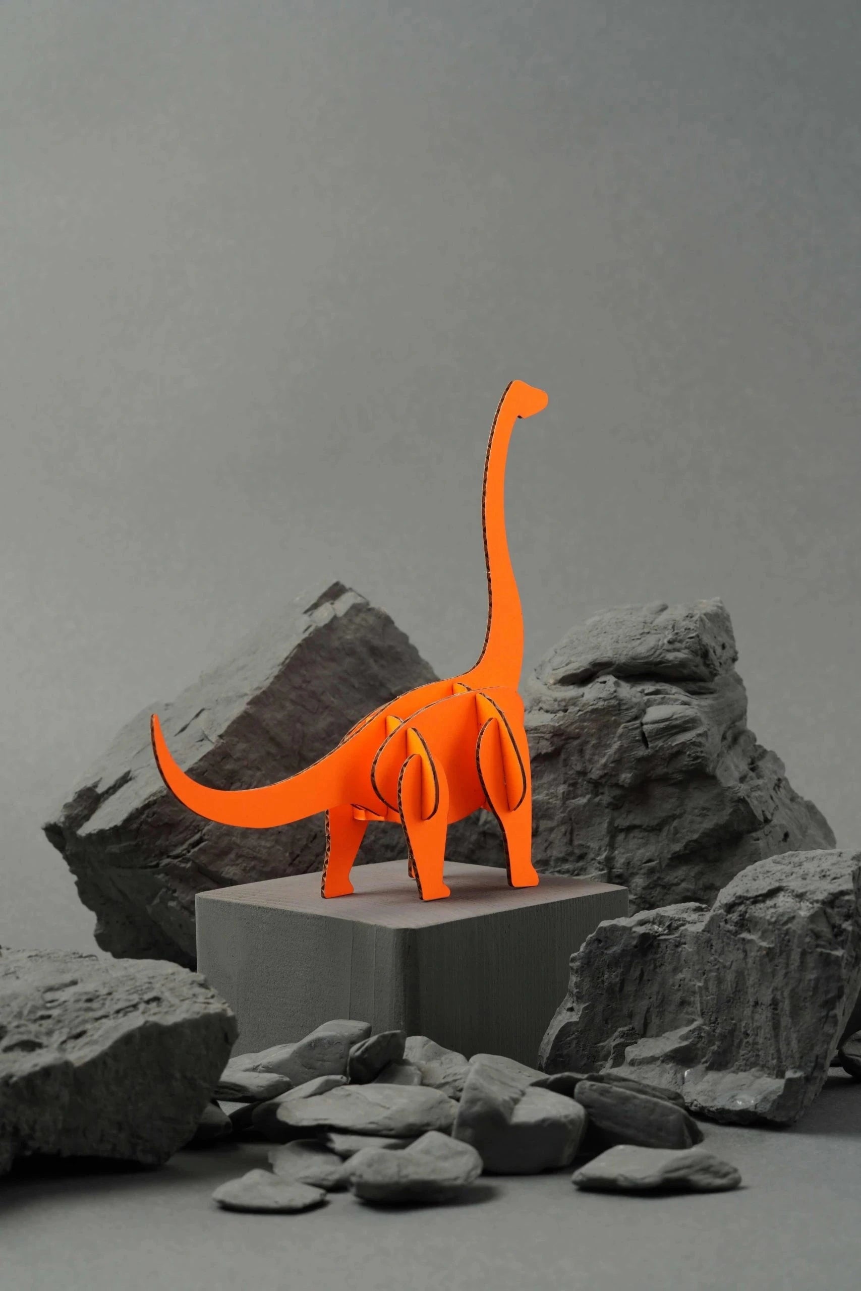 Brachiosaurus - Kit en carton Assembli Fluor Orange